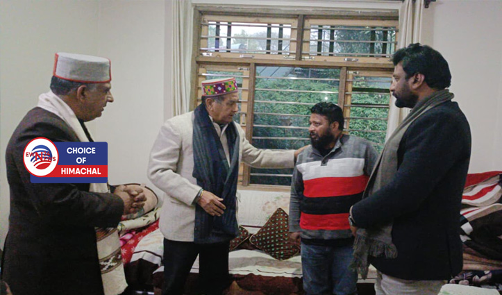 धर्मशाला : SC कमीशन के अध्यक्ष और सदस्यों ने दिवंगत छात्रा पल्लवी के परिजनों से की मुलाकात