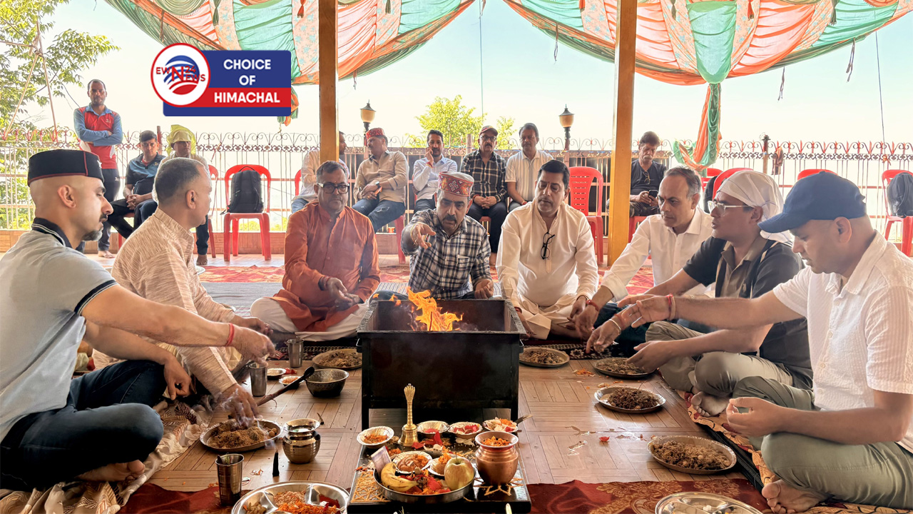 धर्मशाला में IPL मैचों के सफल आयोजन को लेकर  इंद्रुनाग मंदिर में विशेष हवन और पूजा 